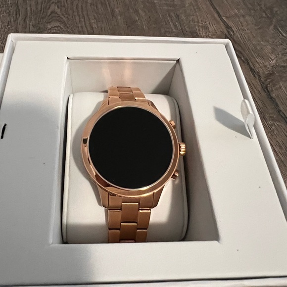 Michael Kors Access Gen 4 Runway Smartwatch Rose Gold - Picture 5 of 6